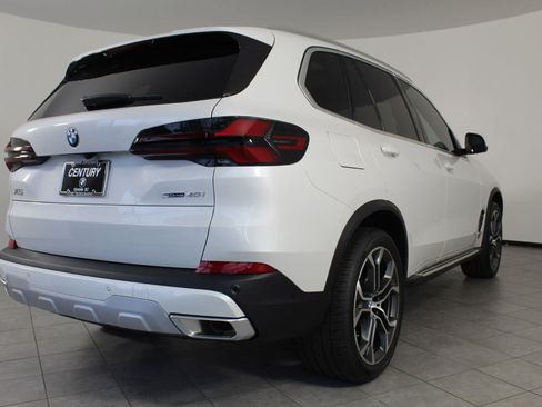 New 2026 BMW X5 sDrive40i w/ Climate Comfort Package image 8