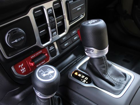 Used 2025 Jeep Wrangler Unlimited Sport S 4xe AWD/4WD image 47