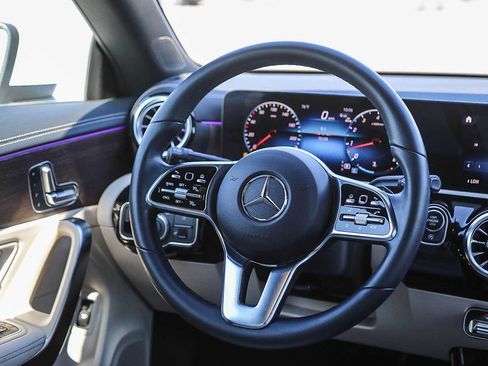 Used 2023 Mercedes-Benz CLA 250 image 15