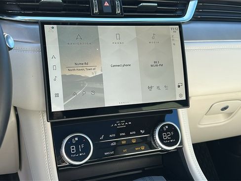 Used 2025 Jaguar F-PACE R-Dynamic S image 16