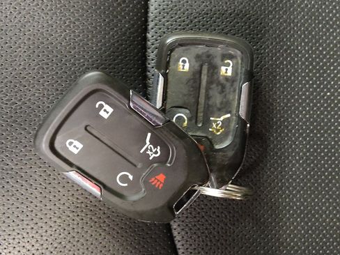 Used 2020 GMC Terrain SLT w/ Preferred Package AWD/4WD image 32