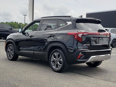 Used 2024 Kia Seltos S AWD/4WD image 6