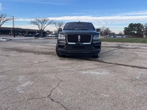 Used 2020 Lincoln Navigator L Reserve w/ Equipment Group 208A Reserve image 10