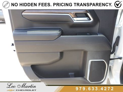 Used 2025 Chevrolet Silverado 1500 LT w/ Safety Package AWD/4WD image 13