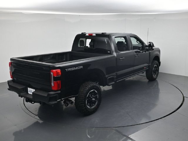 New 2026 Ford F250 Platinum w/ Tremor Off-Road Package AWD/4WD image 44