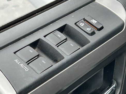 Used 2017 Toyota 4Runner SR5 image 25