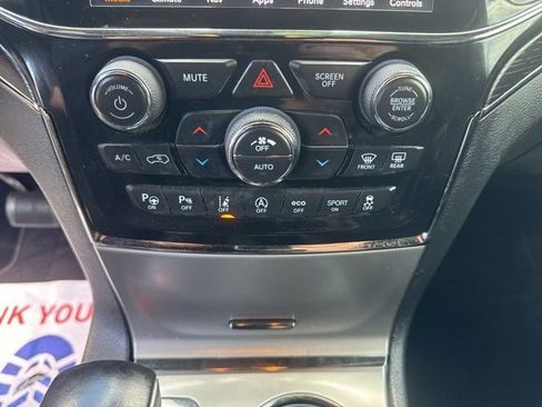 Used 2021 Jeep Grand Cherokee High Altitude AWD/4WD image 25