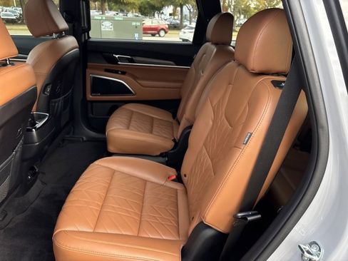 Used 2025 Kia Telluride SX Prestige X-Line image 16