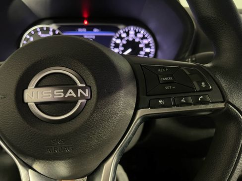 Used 2024 Nissan Sentra SV FWD image 18