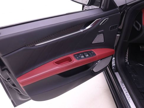 Used 2023 Maserati Ghibli Trofeo RWD image 13