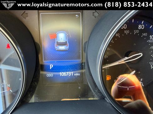 Used 2018 Toyota C-HR XLE FWD image 22
