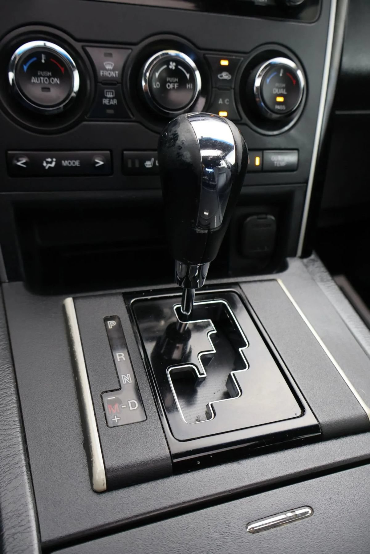 Used 2012 MAZDA CX-9 Touring w/ Moonroof & Bose Audio Pkg AWD/4WD image 30