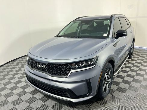 Used 2023 Kia Sorento S FWD image 7