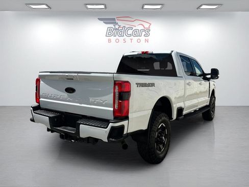 Used 2025 Ford F350 Lariat w/ Lariat Ultimate Package AWD/4WD image 4
