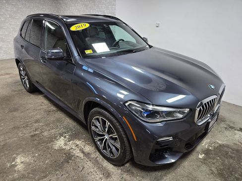 Used 2019 BMW X5 xDrive50i w/ M Sport Package AWD/4WD image 60