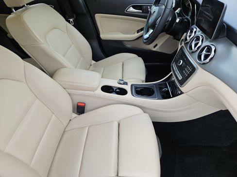 Certified 2019 Mercedes-Benz GLA 250 GLA 250 image 14