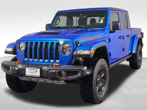Used 2022 Jeep Gladiator Mojave image 3