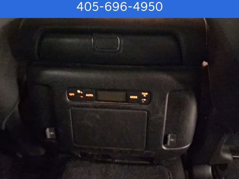 Used 2018 Nissan Armada SL w/ Premium Package image 10