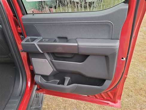 New 2025 Ford F150 Lariat w/ Equipment Group 501A Mid image 30