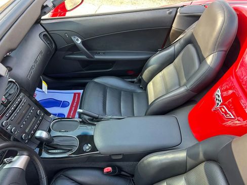 Used 2008 Chevrolet Corvette Convertible RWD image 16