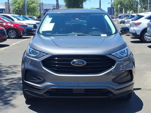 Certified 2022 Ford Edge SE w/ Black Appearance Package AWD/4WD image 2