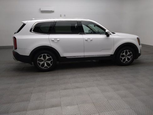 Used 2020 Kia Telluride EX w/ Towing Package FWD image 10