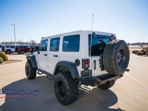 Used 2013 Jeep Wrangler Unlimited Rubicon w/ Connectivity Group image 5