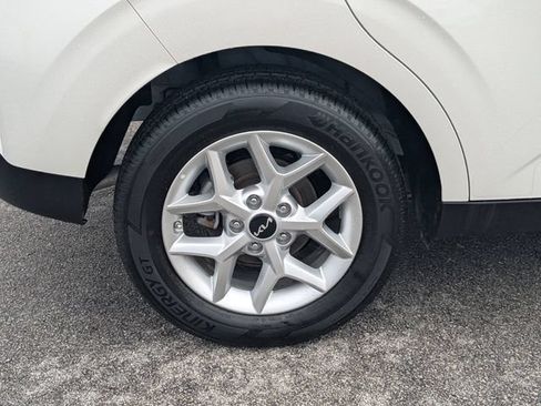 Certified 2025 Kia Soul LX w/ LX Technology Package FWD image 10