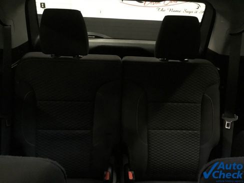 Used 2018 GMC Acadia SLE w/ LPO, Floor Liner Package image 29