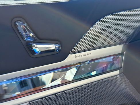 Certified 2025 BMW 740i xDrive 740i xDrive w/ Executive Package image 20