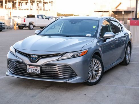 Certified 2020 Toyota Camry XLE w/ Driver Assist Package FWD image 1