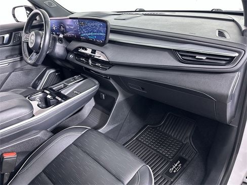 Used 2025 Buick Enclave Sport Touring w/ Power Package image 30