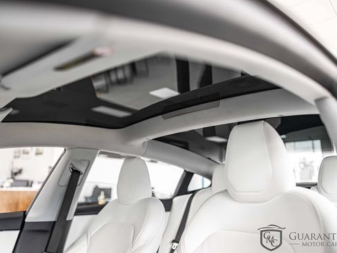 Used 2025 Tesla Model 3 Long Range RWD image 19