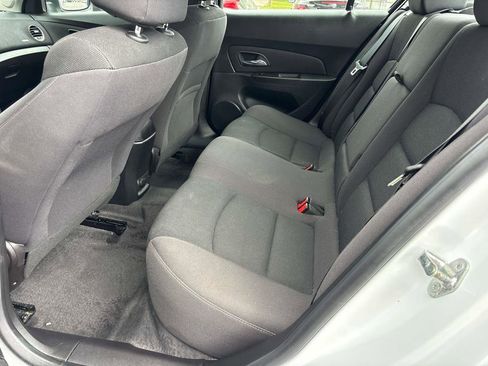 Used 2015 Chevrolet Cruze LT image 10