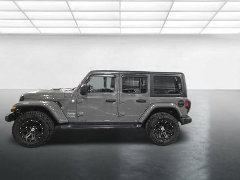 Used 2018 Jeep Wrangler Unlimited Sahara w/ Dual Top Group image 7