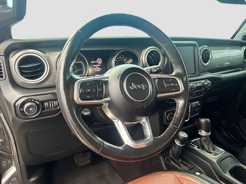 Used 2022 Jeep Wrangler Unlimited Sahara w/ Cold Weather Group AWD/4WD image 11