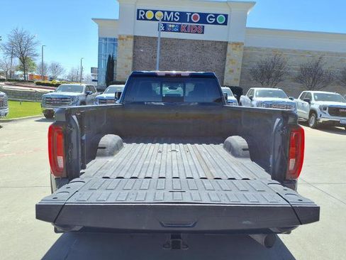 Used 2022 GMC Sierra 3500 Denali w/ Denali Ultimate Package image 23