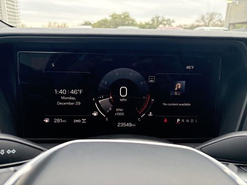 Used 2025 GMC Terrain Elevation image 21