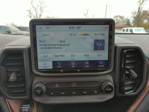 Certified 2022 Ford Bronco Sport Outer Banks w/ Tech Package AWD/4WD image 27