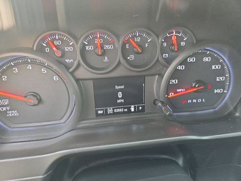 Used 2020 Chevrolet Silverado 1500 Custom w/ Custom Value Package image 24