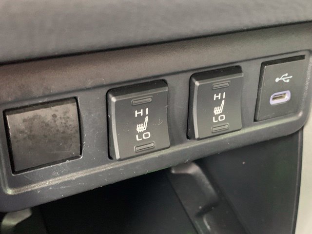 Used 2024 Toyota Corolla Cross XLE FWD image 17