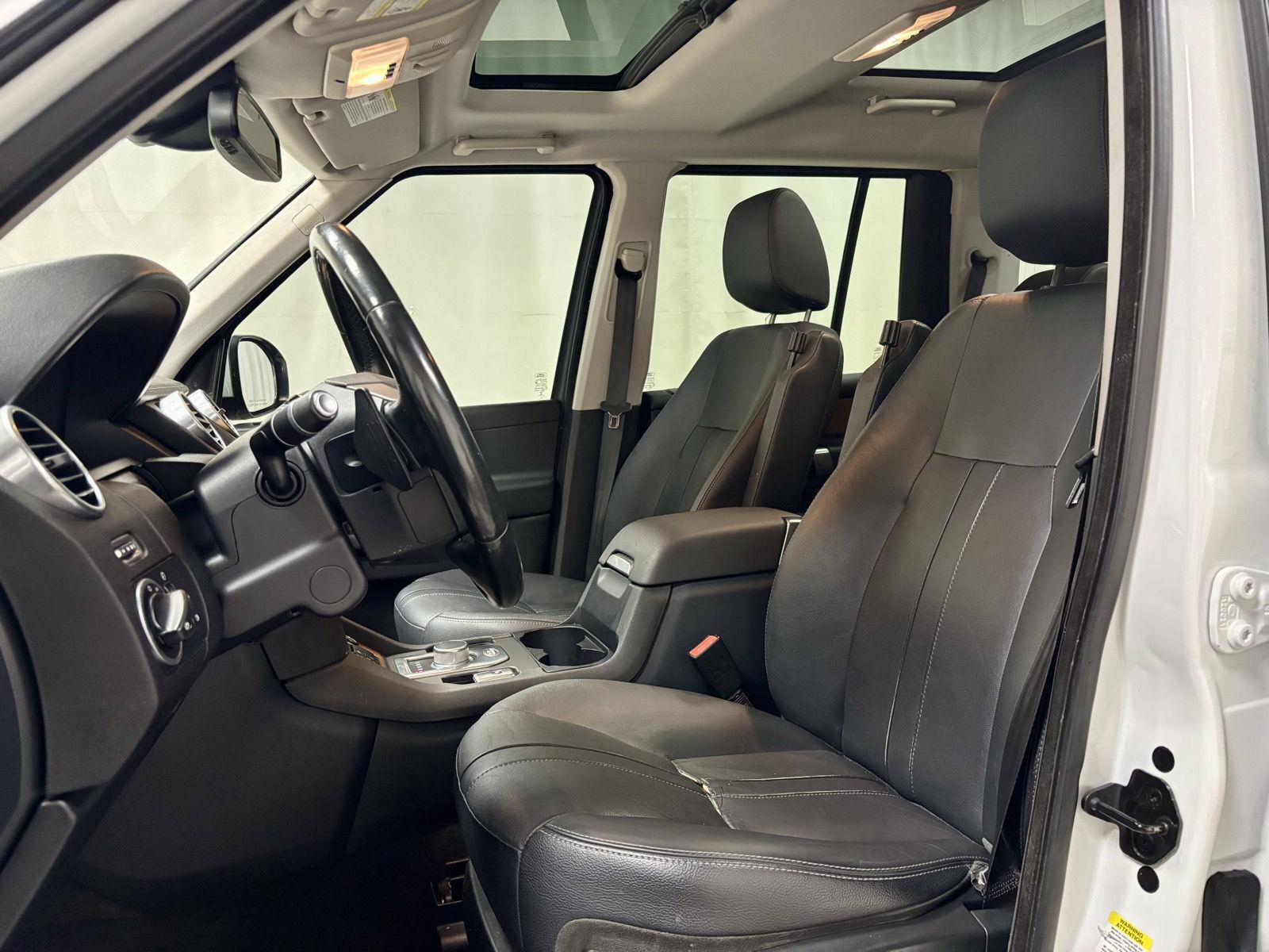 Used 2016 Land Rover LR4 AWD/4WD image 16