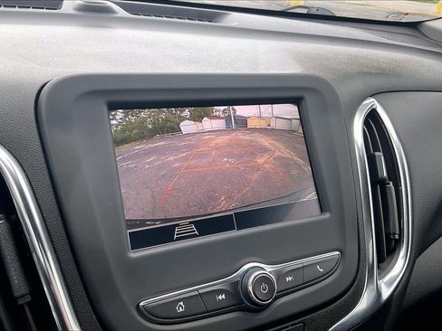 Used 2024 Chevrolet Equinox LT FWD image 22
