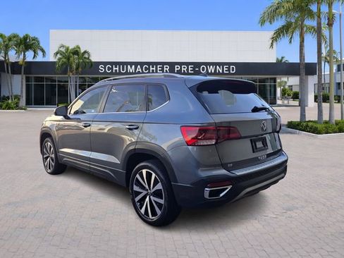 Used 2022 Volkswagen Taos SE image 5