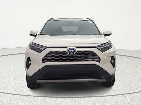 Used 2022 Toyota RAV4 Limited image 2