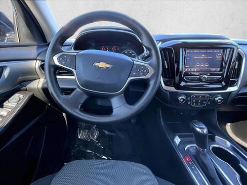 Used 2020 Chevrolet Traverse LS FWD image 4