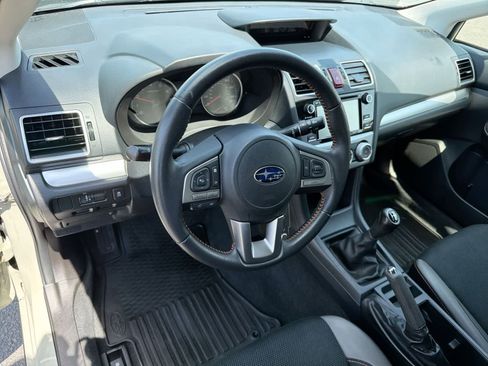 Used 2017 Subaru Crosstrek 2.0i Premium AWD/4WD image 10