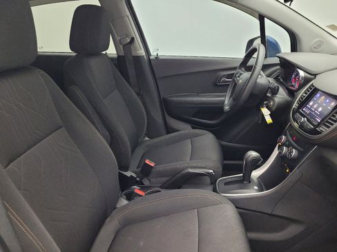 Used 2020 Chevrolet Trax LT image 21