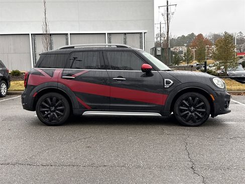 Used 2018 MINI Cooper Countryman S image 2