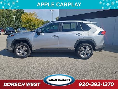 Used 2022 Toyota RAV4 XLE image 2